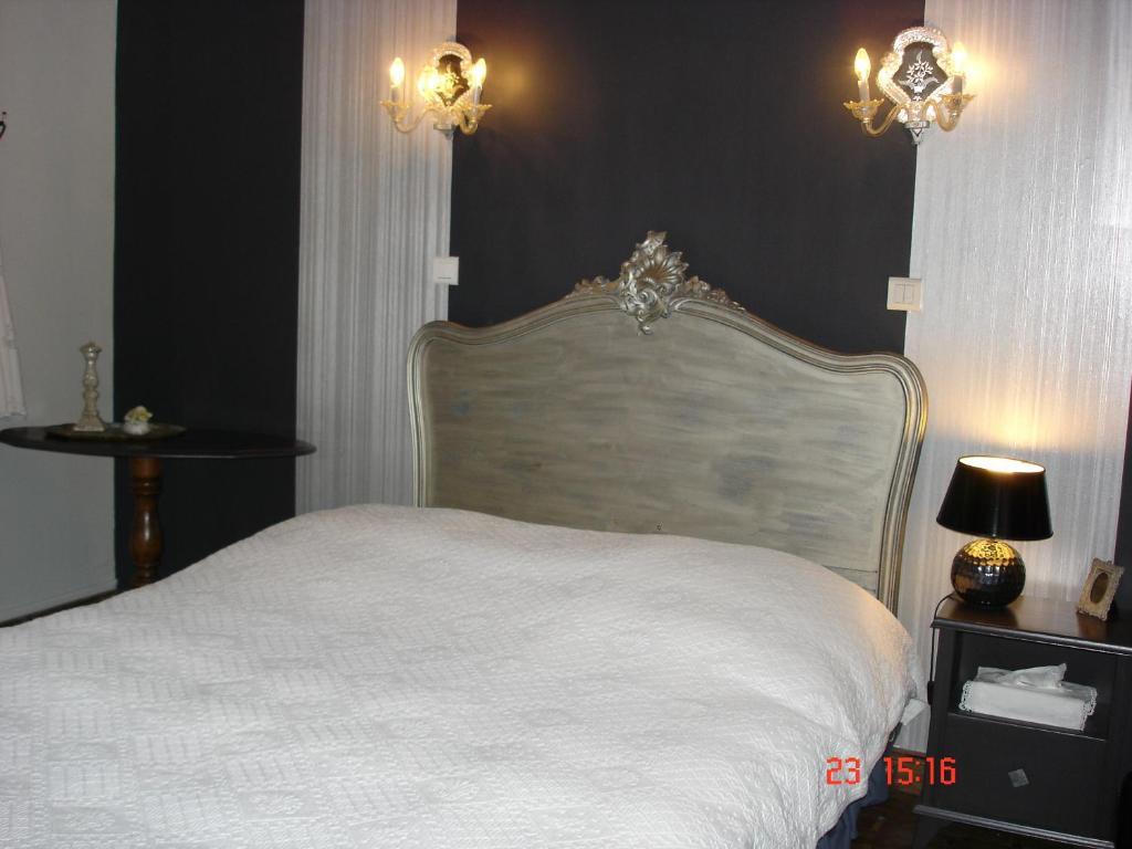 Logis Hotel Domaine Du Moulin Saint-Avold Room photo